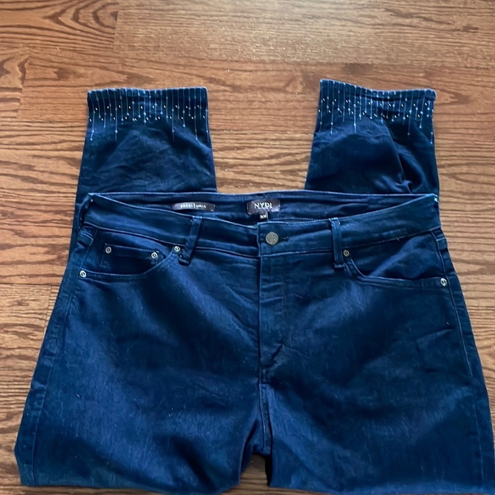 NYDJ SHERI ANKLE PANTS. LIFT AND TUCK TECHNOLOGY embellished cuff size 16W